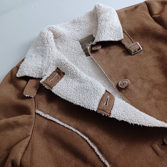 Old Navy Faux Shearling Jacket - Picture 4 of 16